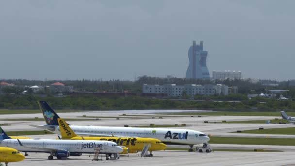 Fort Lauderdale Estados Unidos Agosto 2020 Vídeo Aviones Inactivos Fll — Vídeo de stock