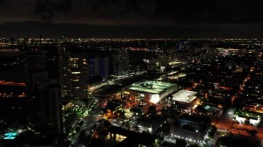 Miami Plajı 5. Cadde ve Alton Batı Bulvarı.