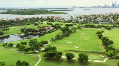 Fisher Adası 'ndaki Havacılık Miami Plajı Golf Sahası