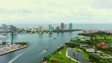 Miami Beach Florida 'ya doğru hızla yaklaşıyoruz.