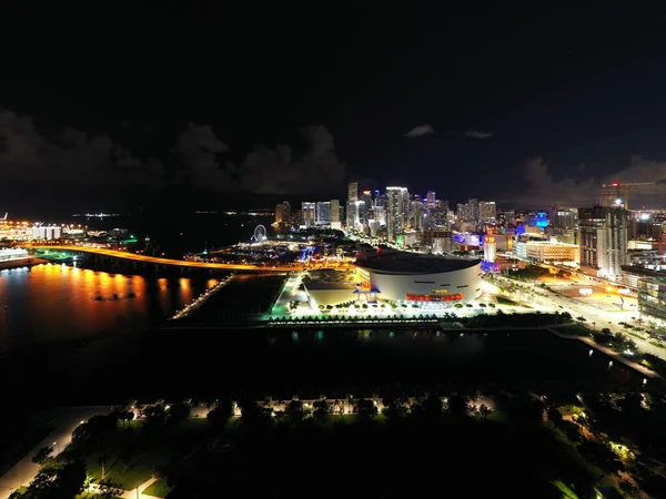 美国佛罗里达州迈阿密戴德航拍夜照片 — 图库照片