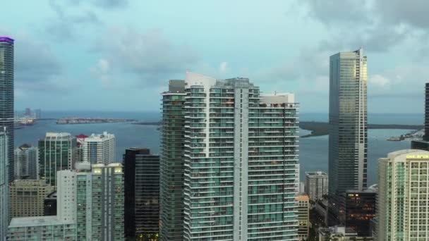 Brickell Miami Florida Creciente Ciudad 2020 Video Aéreo — Vídeo de stock