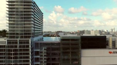 Air Video River Landing Miami Florida karışık kullanım ve ticari alışveriş geliştirme