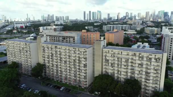 Légi Felvétel Robert King High Towers Miami Kormányzati Lakás — Stock videók