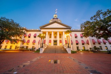 Tallahassee Alacakaranlık Fotoğrafı 'ndaki Florida State Capitol Binası