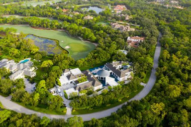 Michael Jordans malikanesinin hava görüntüsü Jupiter Florida USA