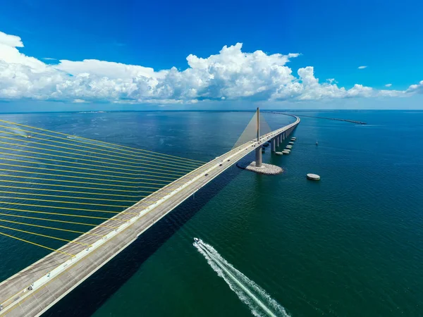 Flygfoto Sunshine Skyway Kabel Hängande Bro Fjädring Tampa Bay Usa — Stockfoto