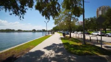 St Petersburg FL ABD 'deki yaya geçidi.