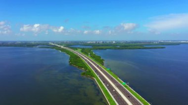 St. Petersburg Florida 'ya giden 275 numaralı hava yolu.