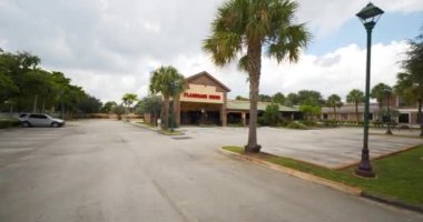 Flashback Lokantası Davie FL ABD Covid 19 Coronavirus salgını sırasında kapandı