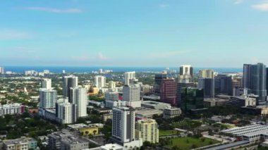 Fort Lauderdale FL ABD şehir merkezindeki hava görüntüsü