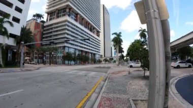 Miami, FL, ABD - 22 Eylül 2020 Miami FL şehir merkezinde Gopro kahraman 9 hiperpürüzsüz 3 ile çekilen video görüntüleri