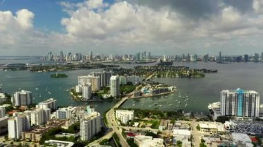 Havadan Miami Sahili Güzel Sahne Adaları Tekne Koyu Köprüleri