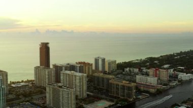 Hava Sabahı Hallandale Sahili FL Sahnesi 4k