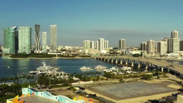 Aerial Drone Video Śródmieście Miami Macarthur Causeway Usa — Wideo stockowe