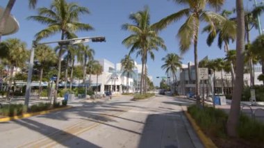 Miami, FL, ABD - 25 Eylül 2020 Lincoln Road Miami Beach 6k ağır çekim kavşağı