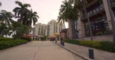 Fort Lauderdale, FL, ABD - 4 Ekim 2020: Broward Center for the Performing Arts c4k motion footage