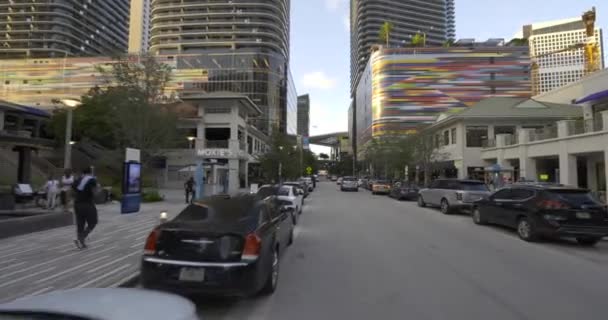 マイアミ アメリカ 2020年10月10日 Mary Brickell VillageマイアミFl C4Kの動画 — ストック動画
