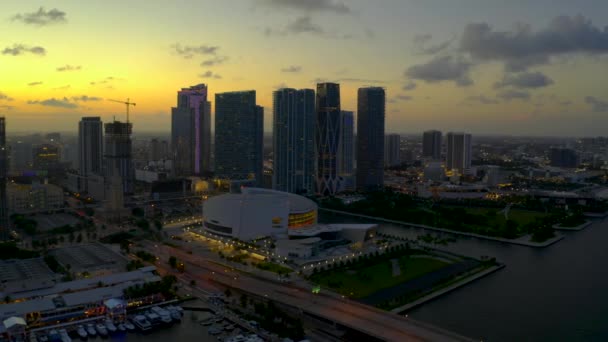 Twilight Luchtbeelden Downtown Miami Arena Museum Park — Stockvideo