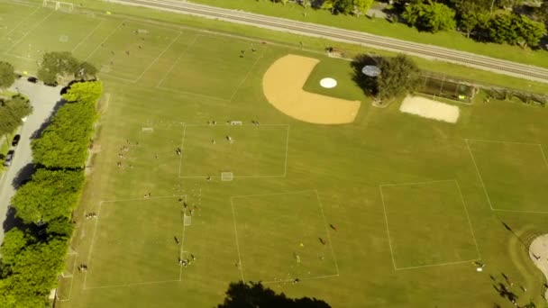 Camp Entraînement Soccer Pour Enfants Vidéo Drone Aérien — Video