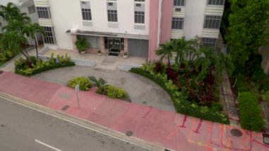 Miami Beach, FL, ABD - 20 Ekim 2020 Havacılık Video Tropics Hotel ve Hostel Miami Beach Collins Avenue