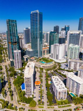 Dikey hava aracı fotoğrafı Brickell Miami 2024 gökdelenleri