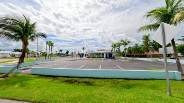 Everglades City, FL, ABD - 3 Eylül 2025: Captain Morgan Seafood Grill Everglades City Florida