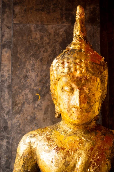 Buddha Statue Covered Gold Leaves Doi Suthep Temple Chang Mai — Stock Photo, Image