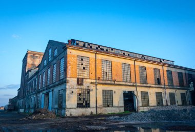 Günbatımı, Veneto, İtalya, endüstriyel tesis terk