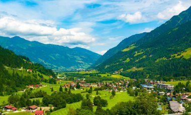Panorama Gastein Valley kuzeye doğru kötü Hof Bad Gastein, Salzburg, Avusturya görülen Gastein açma