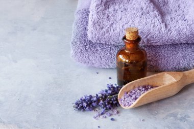 SPA, lavanta çiçekli temel yağ - sağlık ve güzellik