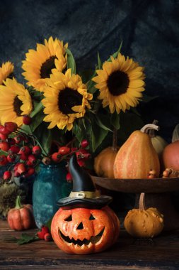 Cadılar Bayramı Balkabağı dekor sonbahar çiçekli