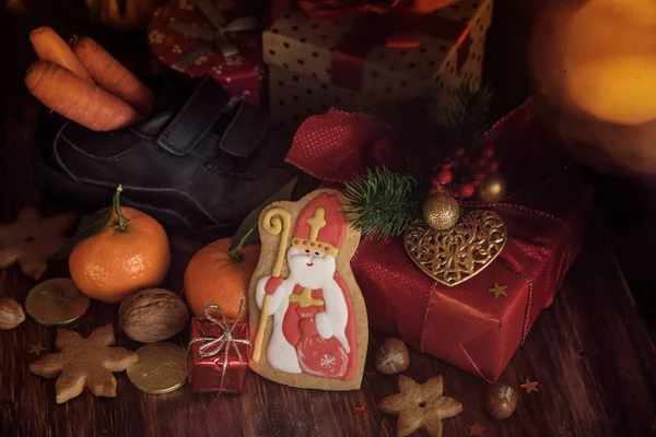 Holiday Bakgrund Saint Nicholas Sinterklaas Med Barn Sko Med Morötter — Stockfoto