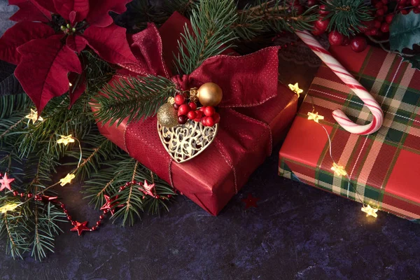 Dekoracje na Boże Narodzenie prezent — Zdjęcie stockowe