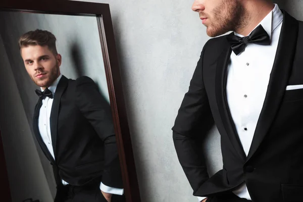 Mirror Reflection Relaxed Elegant Young Man Wearing Black Tuxedo While — Stock Photo, Image