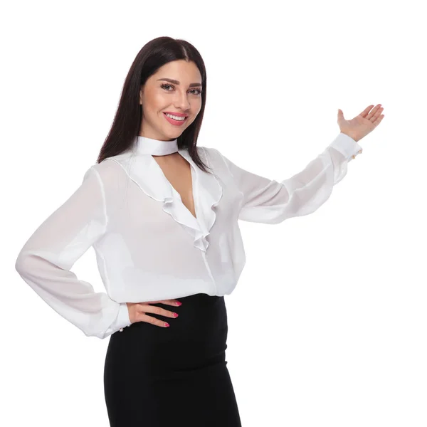 Portrait Beautiful Elegant Woman Presenting Side While Holding Her Hips — Stock Photo, Image