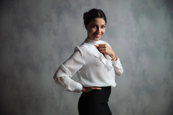 Young Elegant Woman Laughing While Standing Posing Studio — Stock Photo, Image