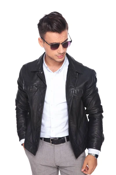 Portrait Relaxed Fashion Man Wearing Sunglasses Looking Side While Standing — Stock Photo, Image