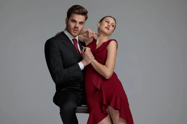 Elegant Young Couple Sexy Pose Grey Studio Background — Stock Photo, Image