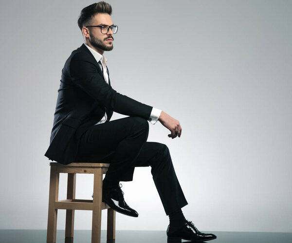 Concerned guy looking to the side