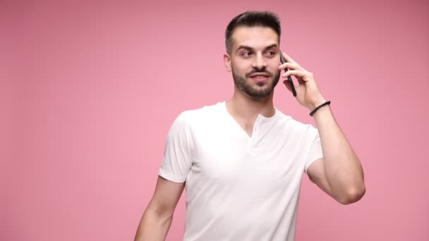 Young Handsome Casual Guy Talking Phone Being Happily Surprised News — Stock Video