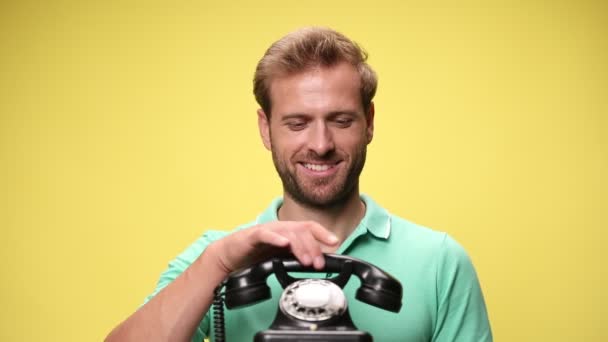Upset Young Casual Guy Picking Telephone Frowning Screaming Arguing Pointing — Stock Video