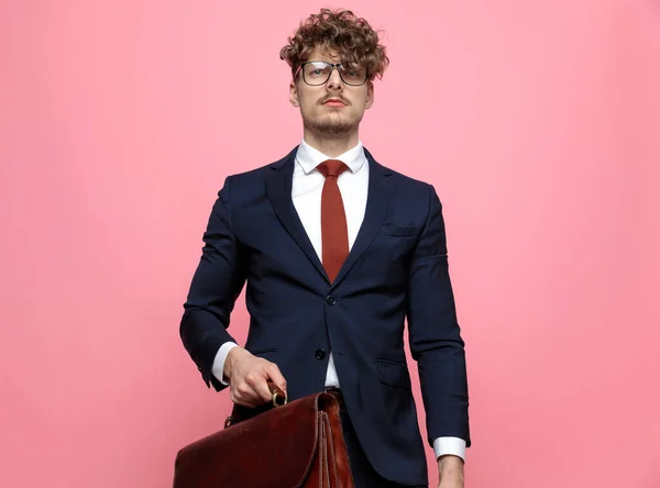 Sexy Young Businessman Navy Blue Suit Holding Suitcase Pink Background — Stock Photo, Image