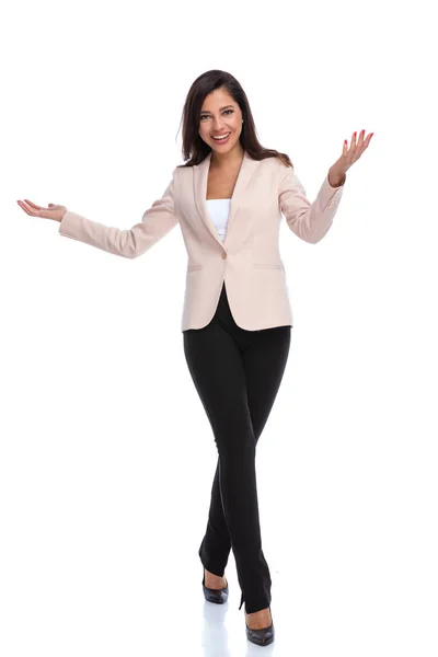 Beautiful Businesswoman Presenting Smiling While Walking White Studio Background — Stock Photo, Image