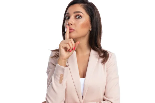 Closeup Scared Businesswoman Gesturing Being Quiet While Standing White Studio — Stock Photo, Image