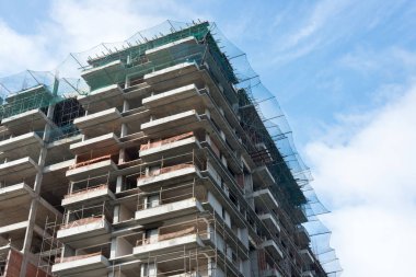 Bir altında inşaat çok katlı apartman binası - yukarı doğru görünümü görüntü