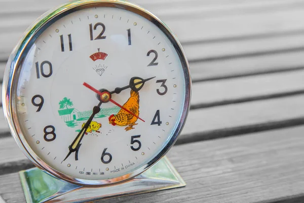 tavuk ve piliç Çin malı ile birinci kat uyanır