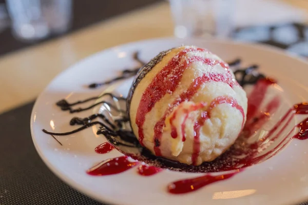 Tipik Çin tatlı closeup kızarmış dondurma