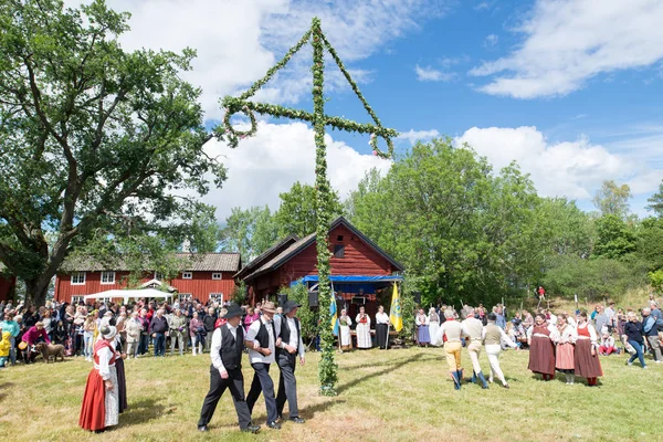 Folklore ensemble of Sweden — Stock Photo, Image