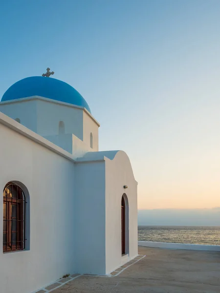 Een Typische Kerk Griekse Eilanden Voor Paros Bij Zonsopgang — Stockfoto